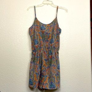 Colorful strapless romper